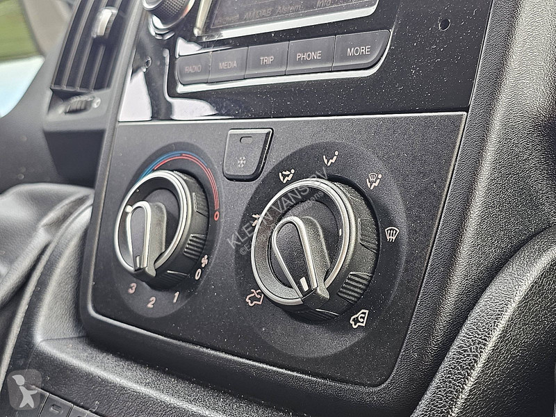 Véhicule utilitaire Peugeot 2.2 BHDI 120 L2H2 PREM
