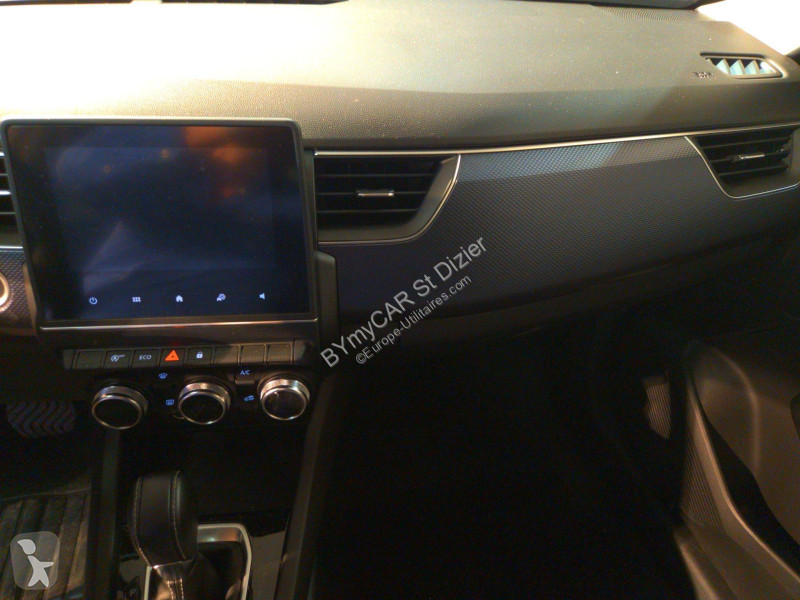Autoutilitară Renault Arkana mild hybrid 140...