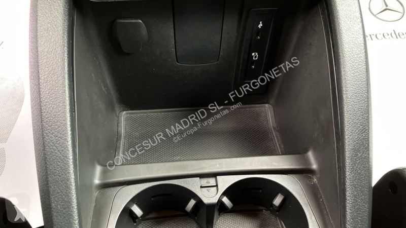 Furgoneta Mercedes EQV 300 Largo