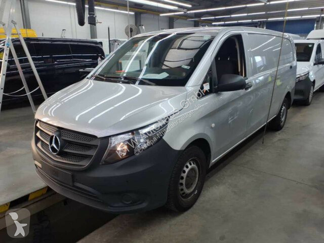 Furgoneta Mercedes Vito KA...