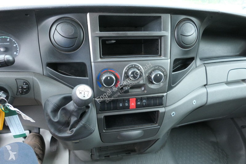 Furgoneta Iveco Daily 35 S11 C30C AUTOMATIK...