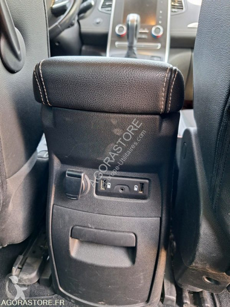 Véhicule utilitaire Renault SCENIC