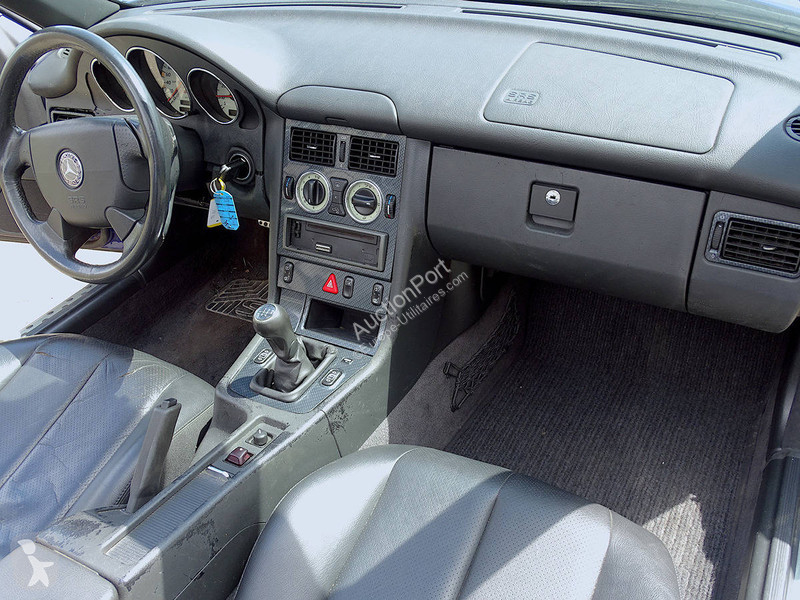 Furgoneta Mercedes 200