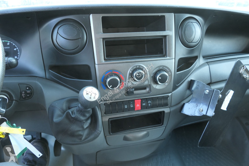 Furgoneta Iveco Daily 35 S11 C30C AUTOMATIK...