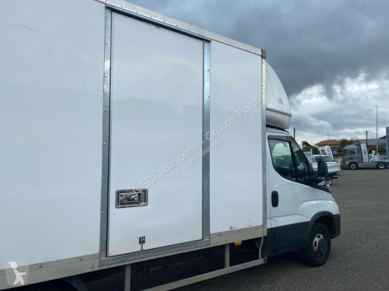 Furgoneta Iveco 35C16H3.0 empattement 4100 Tor