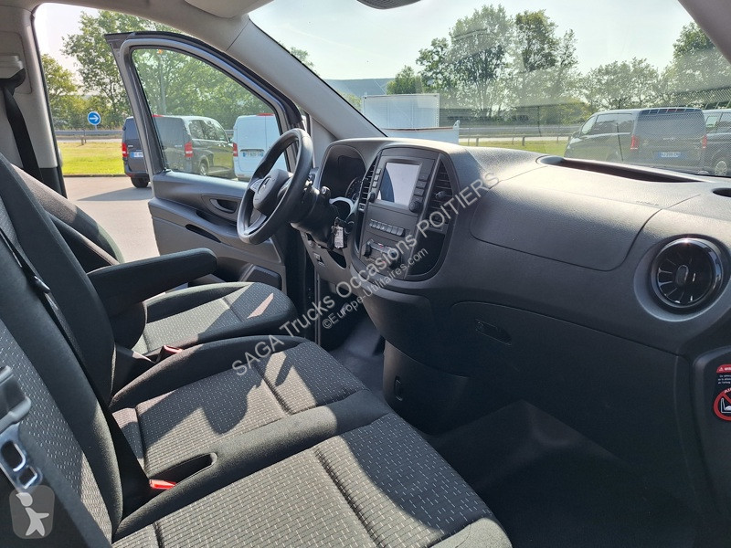Véhicule utilitaire Mercedes 114 CDI Fourgon...