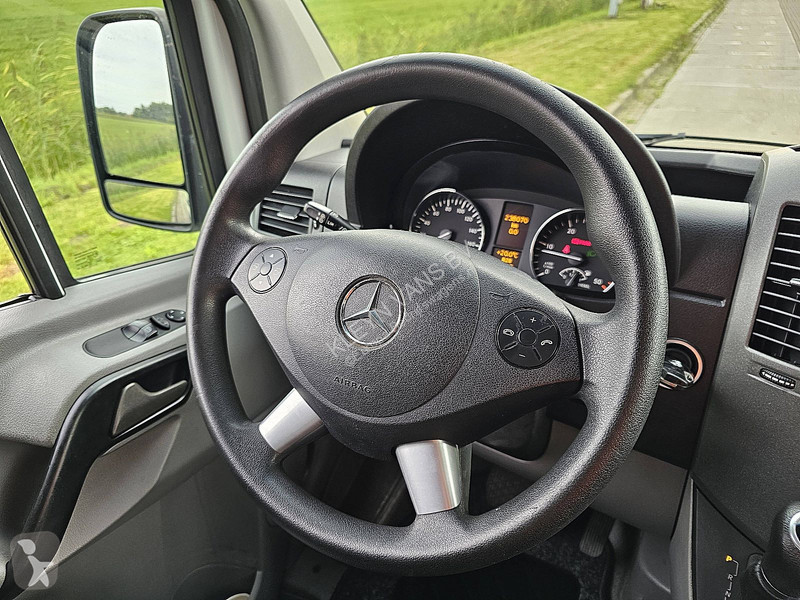 Autoutilitară Mercedes 516 ac automaat EURO6