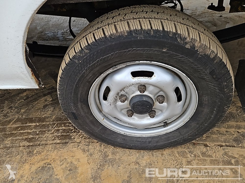 Véhicule utilitaire Ford
