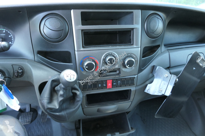Furgoneta Iveco Daily 35 S11 C30C AUTOMATIK...