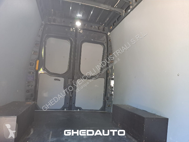 Autoutilitară Iveco Daily