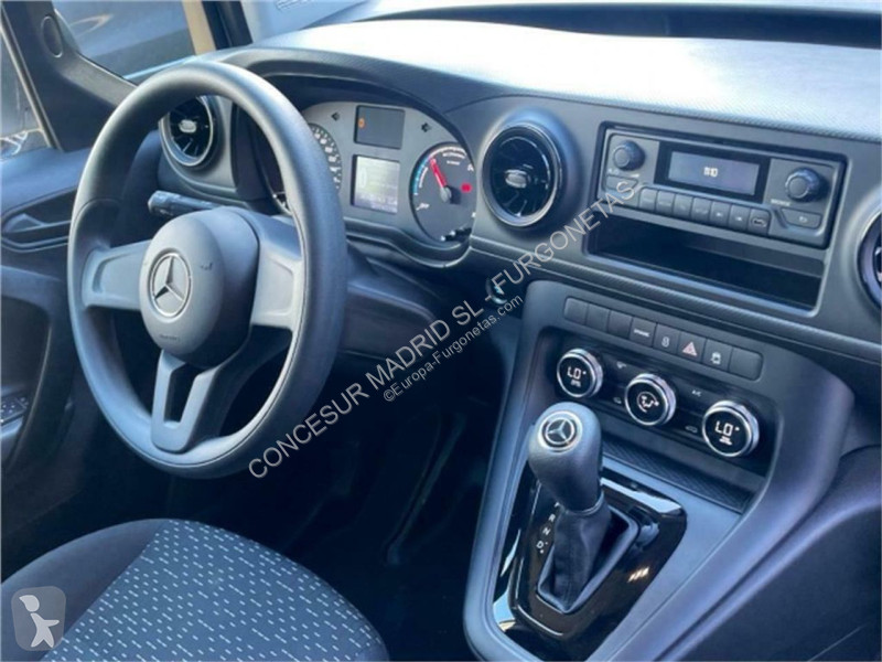 Véhicule utilitaire Mercedes eCitan Furgón Pro...