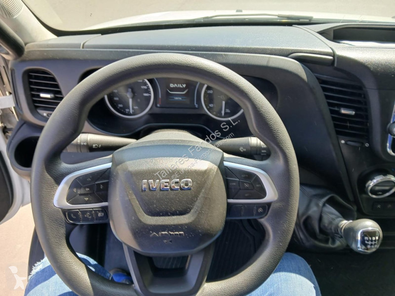 Furgoneta Iveco  35S16 12m3
