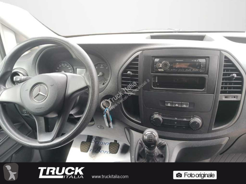 Užitkové vozidlo Mercedes III