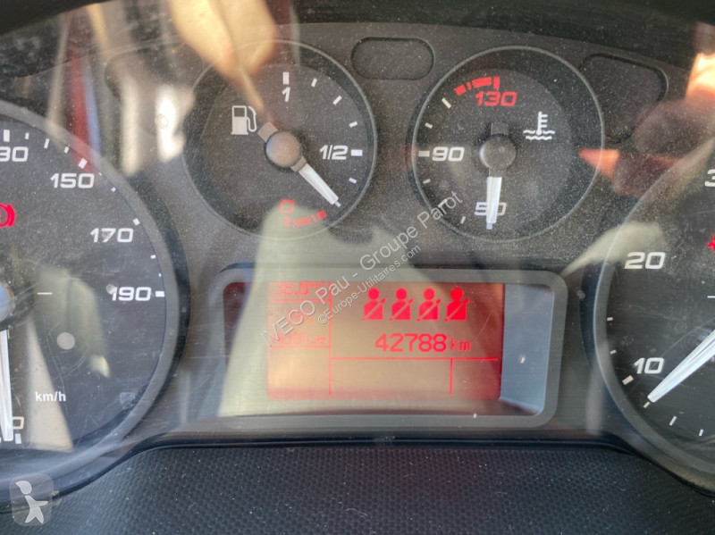 Furgoneta Iveco 35C16H D empattement 4100 Tor