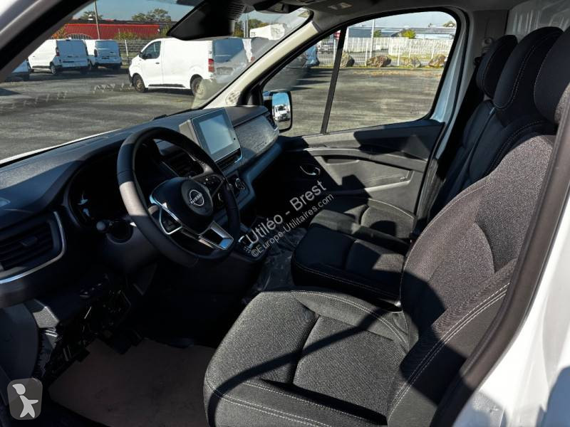 Véhicule utilitaire Nissan