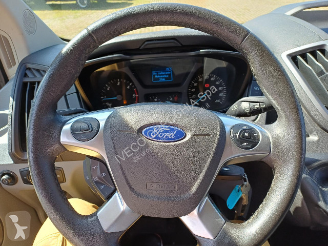عربة نفعية Ford TRANSIT