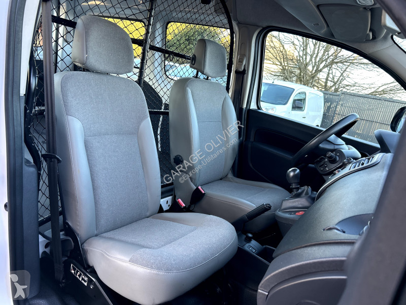 Véhicule utilitaire Renault Maxi Grand Volume...