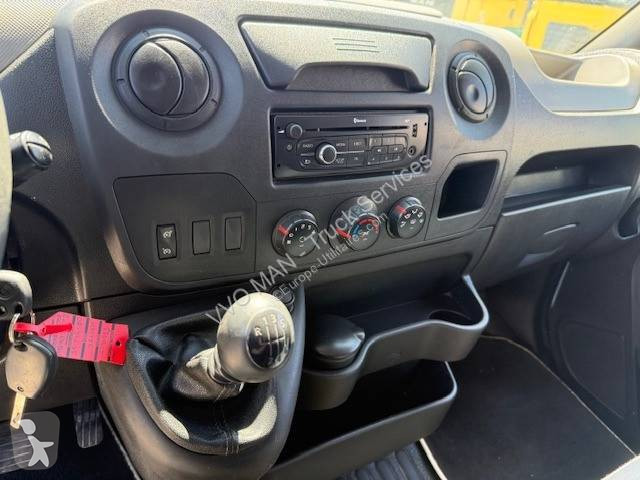 عربة نفعية Renault