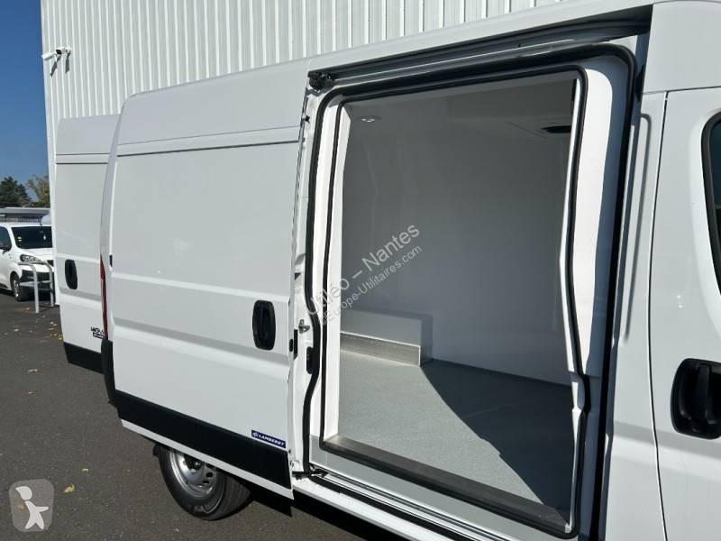 Véhicule utilitaire Opel