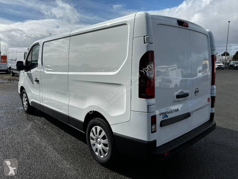 Samochód dostawczy Nissan