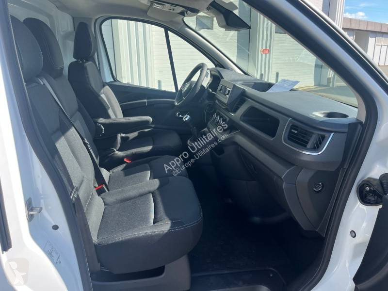 Samochód dostawczy Nissan
