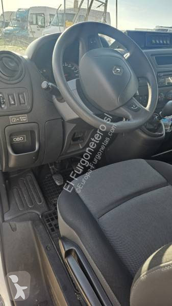 Samochód dostawczy Renault