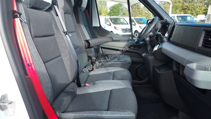 Véhicule utilitaire Renault MASTER IV RED BENNE...