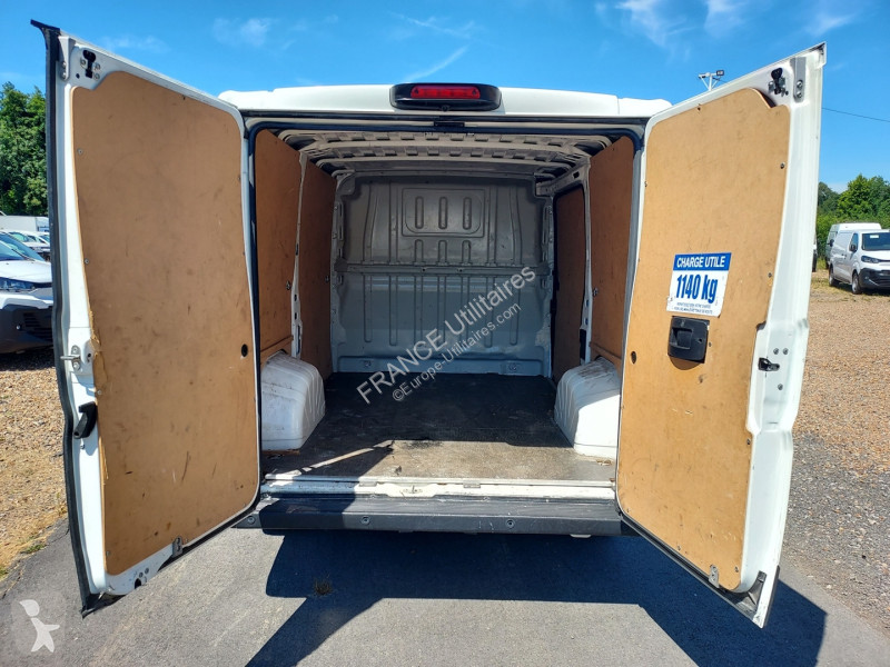 Véhicule utilitaire Peugeot BOXER FG 333 L1H1...