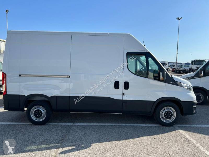 Furgoneta Iveco 35S16