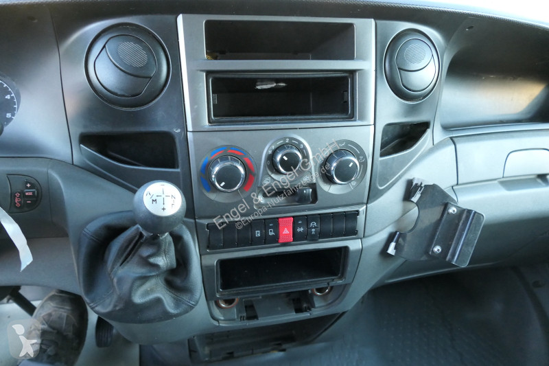Iveco Daily 35 S11 C30C AUTOMATIK KAMERA Regale...