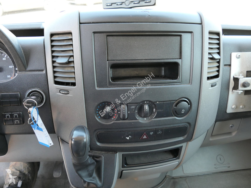 Комерційні автомобілі Mercedes SPRINTER 310 CDI...