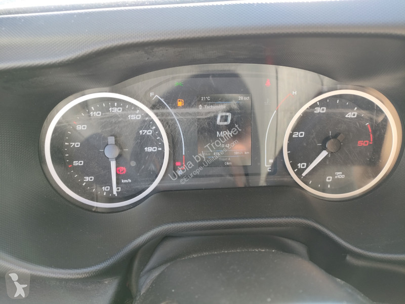 Iveco FRIGO 12M3 160 CV ROUES JUMELEES HAYON...