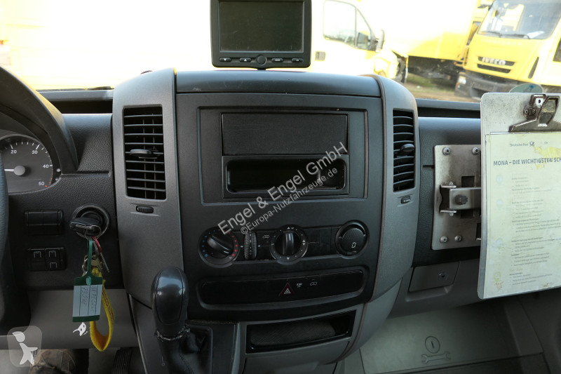 Лекотоварен автомобил Mercedes SPRINTER 310 CDI...