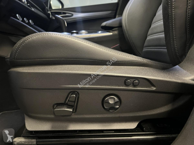 Samochód dostawczy Alfa-Roméo STELVIO 2.2 D -...