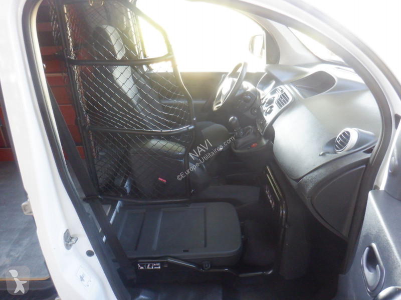 Véhicule utilitaire Renault KANGOO II EXPRESS...