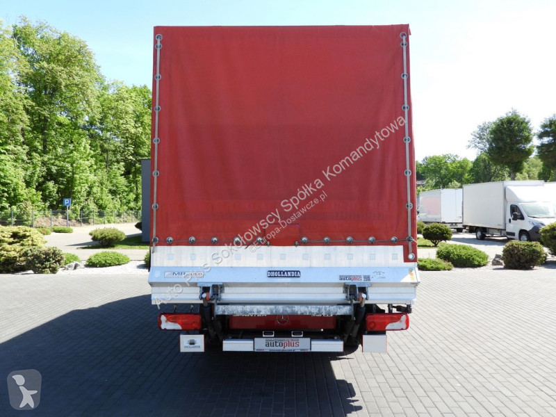 عربة نفعية Mercedes 23ASTER