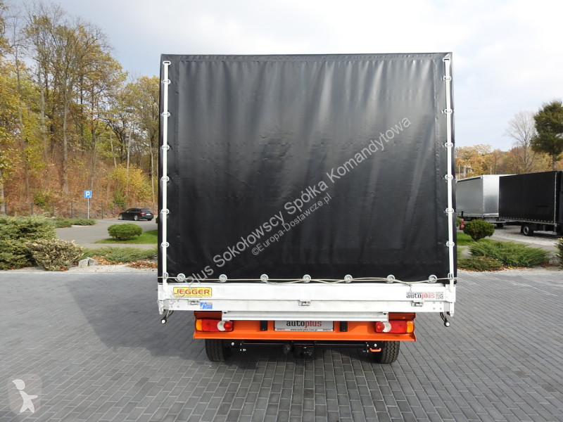 Samochód dostawczy Peugeot  BOXER