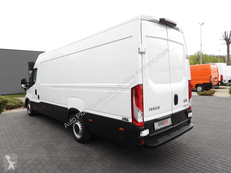 Furgoneta Iveco 35S14 DAILY