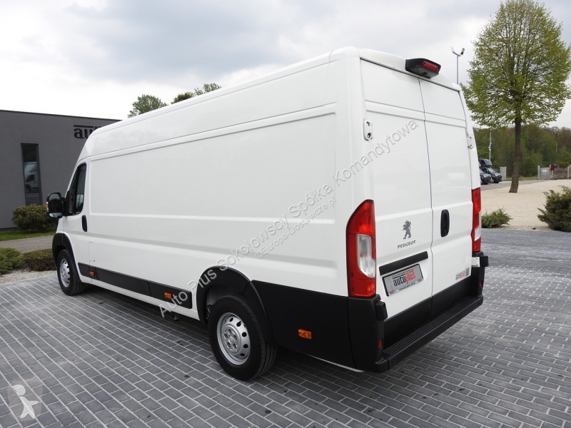 Samochód dostawczy Peugeot  BOXER