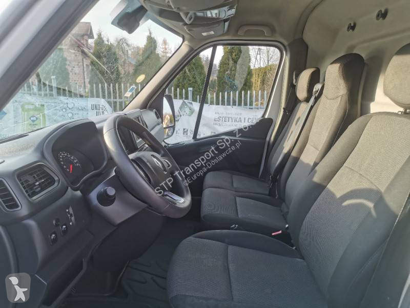 Samochód dostawczy Renault