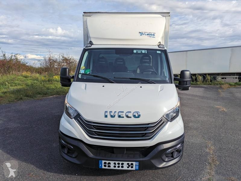 Véhicule utilitaire Iveco CCb 35C16H3.0...