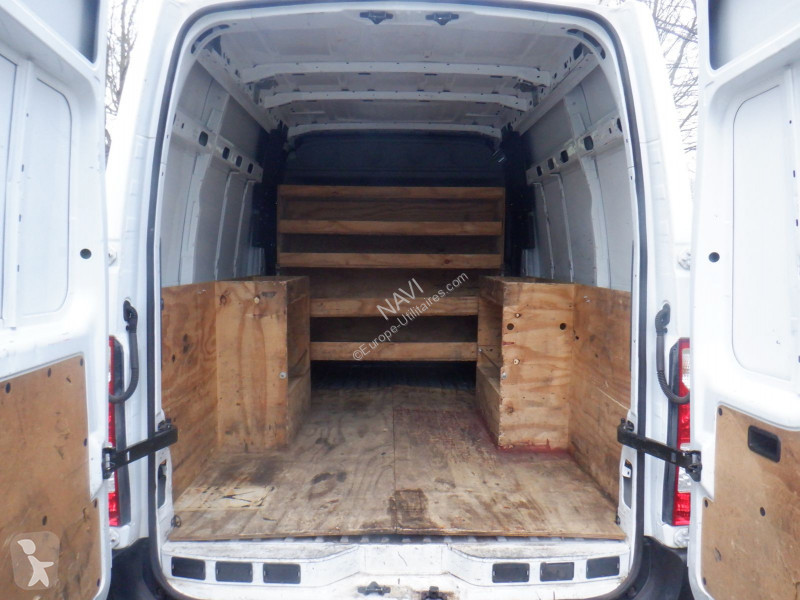 Véhicule utilitaire Renault MASTER III FG...