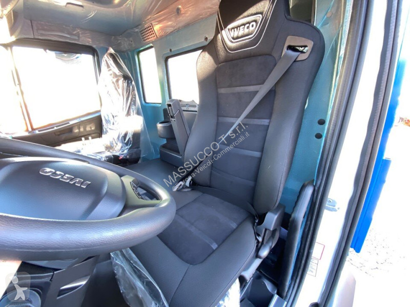 Véhicule utilitaire Iveco TRAKKER 360