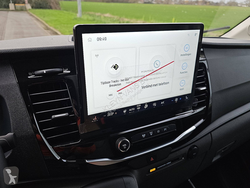 عربة نفعية Ford L4H3 317km WLTP68kWh E