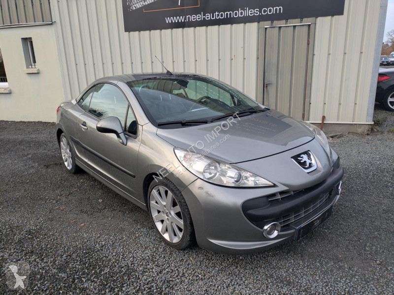 Véhicule utilitaire Peugeot 207 CC 1.6 HDI...