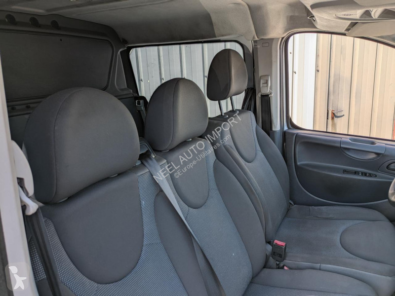 Véhicule utilitaire Citroën JUMPY II L2H1 2.0...