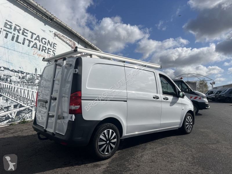 Коммерческий автомобиль Mercedes VITO FG 114...