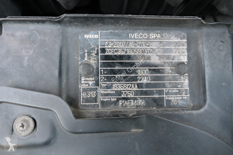 Furgoneta Iveco Daily 35 S11 C30C AUTOMATIK...