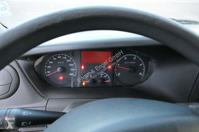 Iveco Daily 35 S11 C30C AUTOMATIK KAMERA Regale...