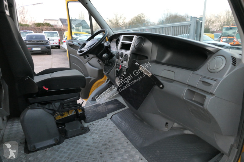 Samochód dostawczy Iveco Daily 35 S11 C30C...